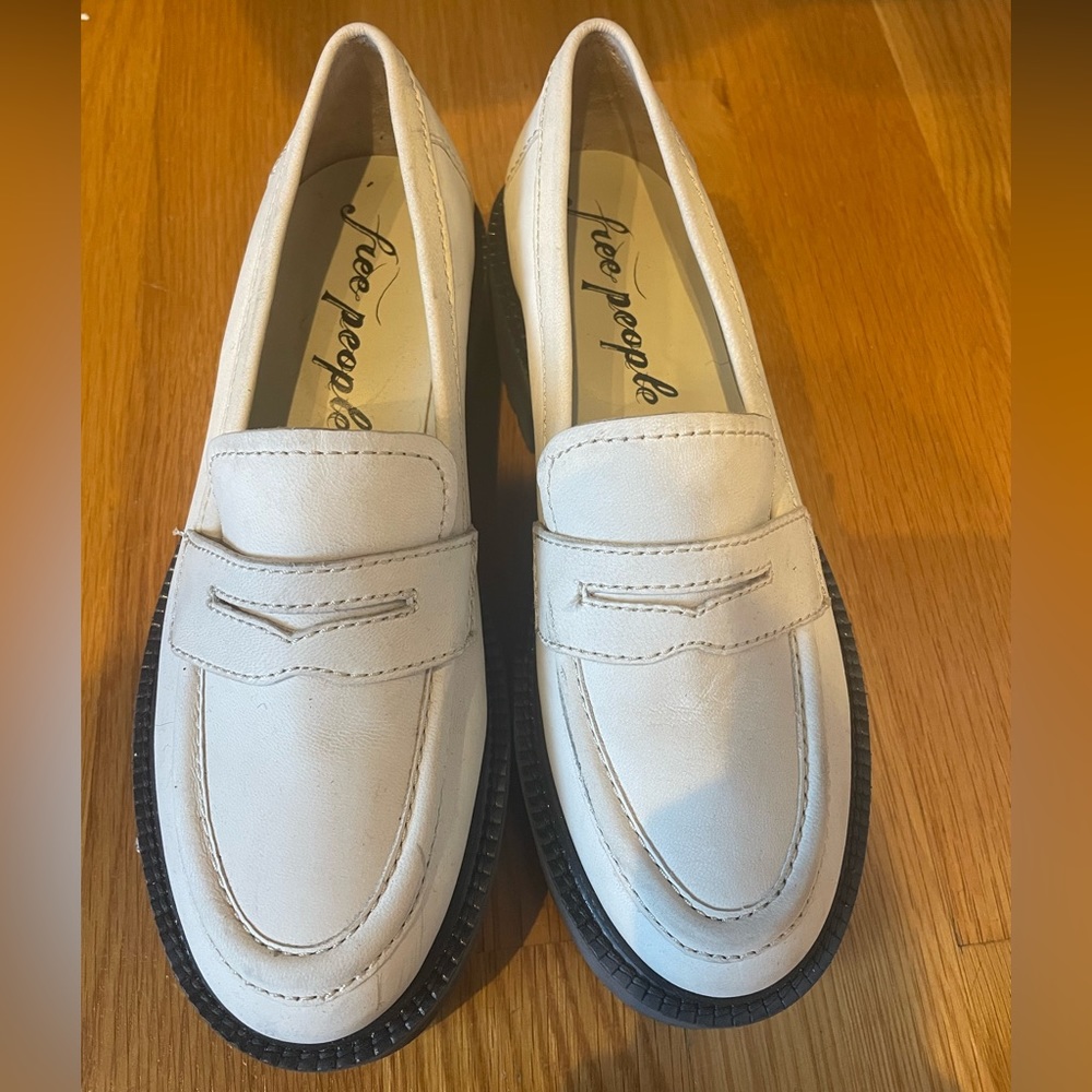 NWOT Free People Decker Loafer